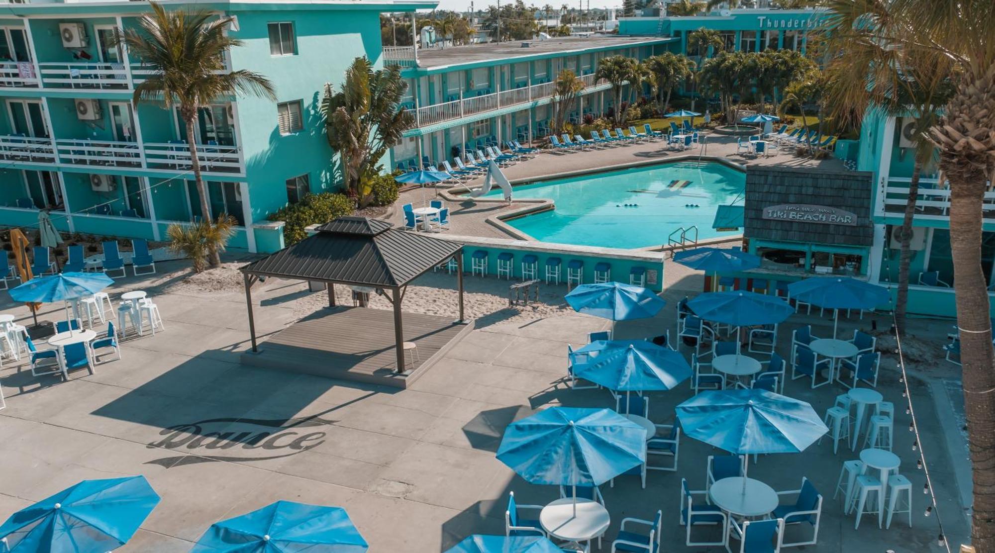 Thunderbird Beach Resort Treasure Island Exteriér fotografie