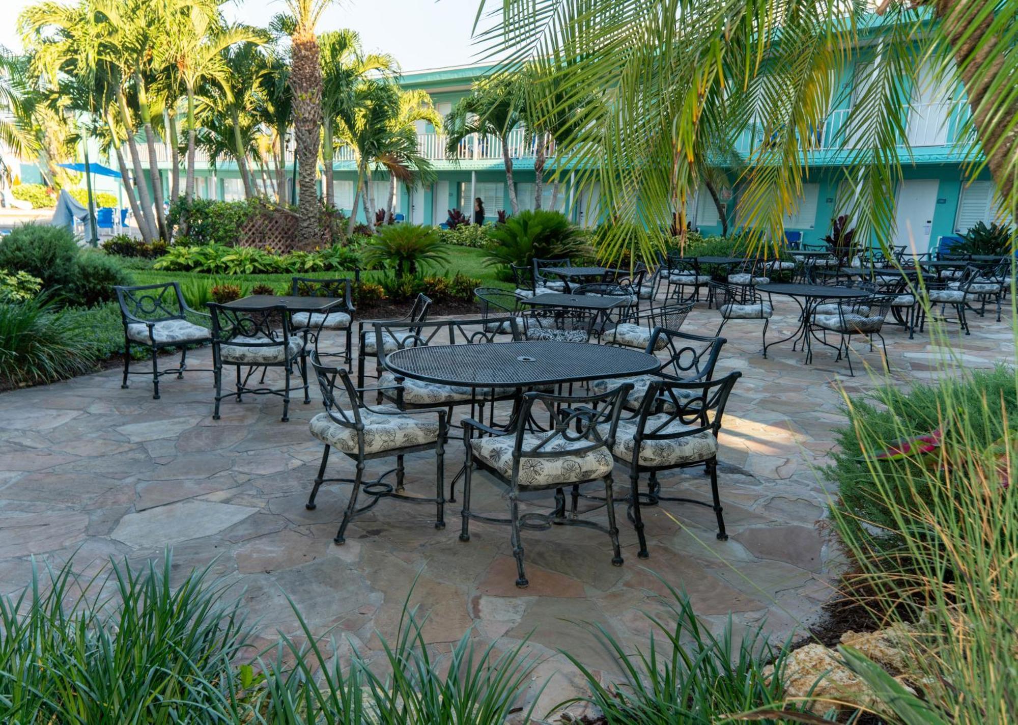 Thunderbird Beach Resort Treasure Island Exteriér fotografie