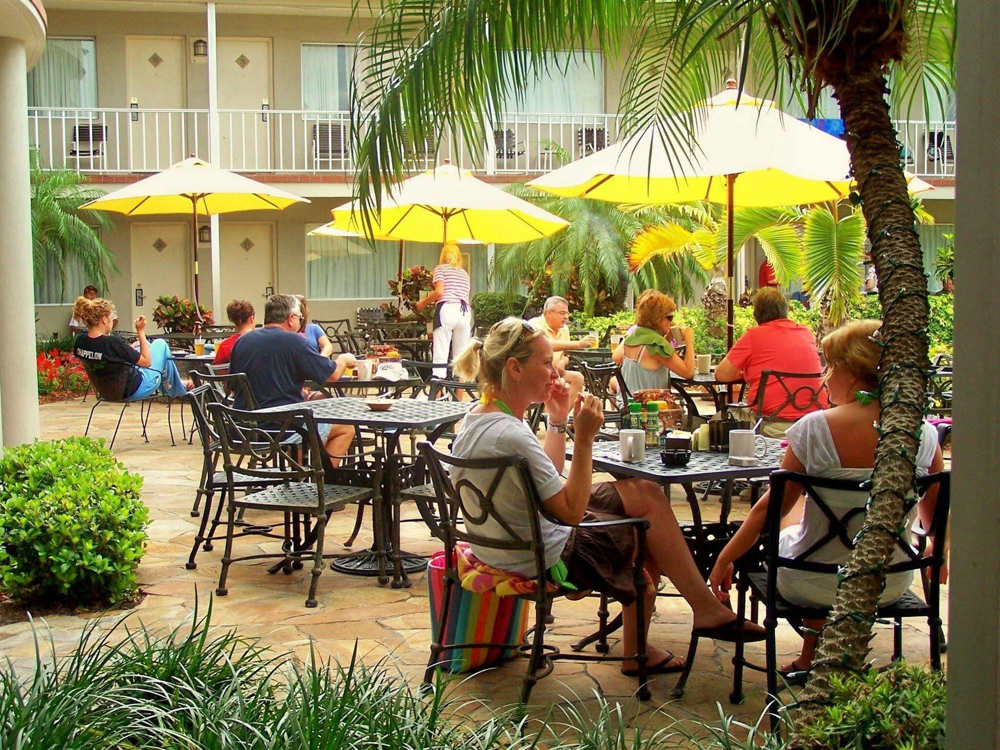 Thunderbird Beach Resort Treasure Island Exteriér fotografie